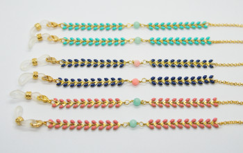 Farbige Brillenkette mit Chevron