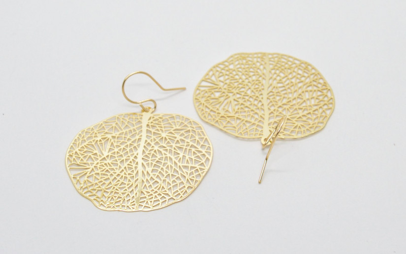 Filigrane goldene Blatt Ohrringe