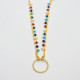 Goldene Brillenkette mit farbigen Perlen