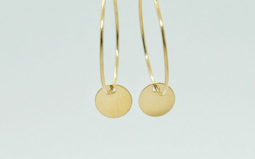 Schlichte Creolen mit gold Plättchen