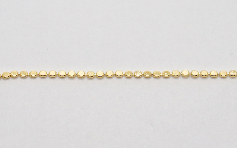 Schlichte goldene Armkette mit runden Gliedern