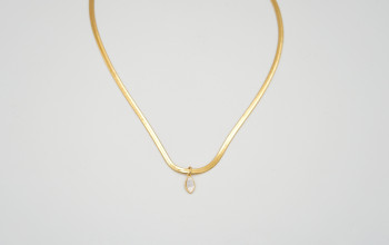 Goldene Snake Kette mit Perlmut-Tropfen-Anhänger