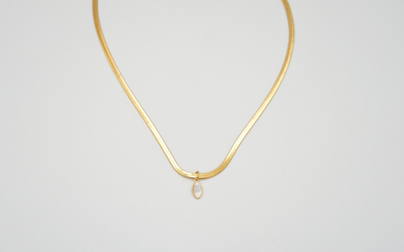 Goldene Snake Kette mit Perlmut-Tropfen-Anhänger