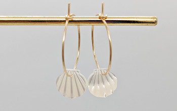 Creolen mit Perlmutt-Muschel