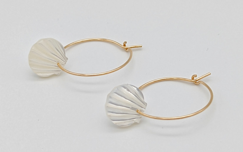 Creolen mit Perlmutt-Muschel