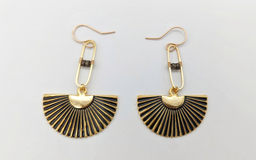 Lange Boho-Ohrringe mit Fächer Halbkreis Anhänger